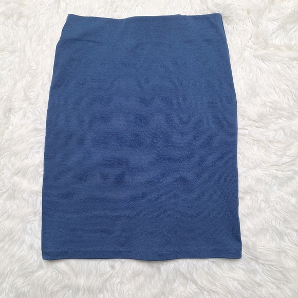 Old Navy Ponte-Knit Pencil Skirt in Pacific Blue - Picture 3 of 10